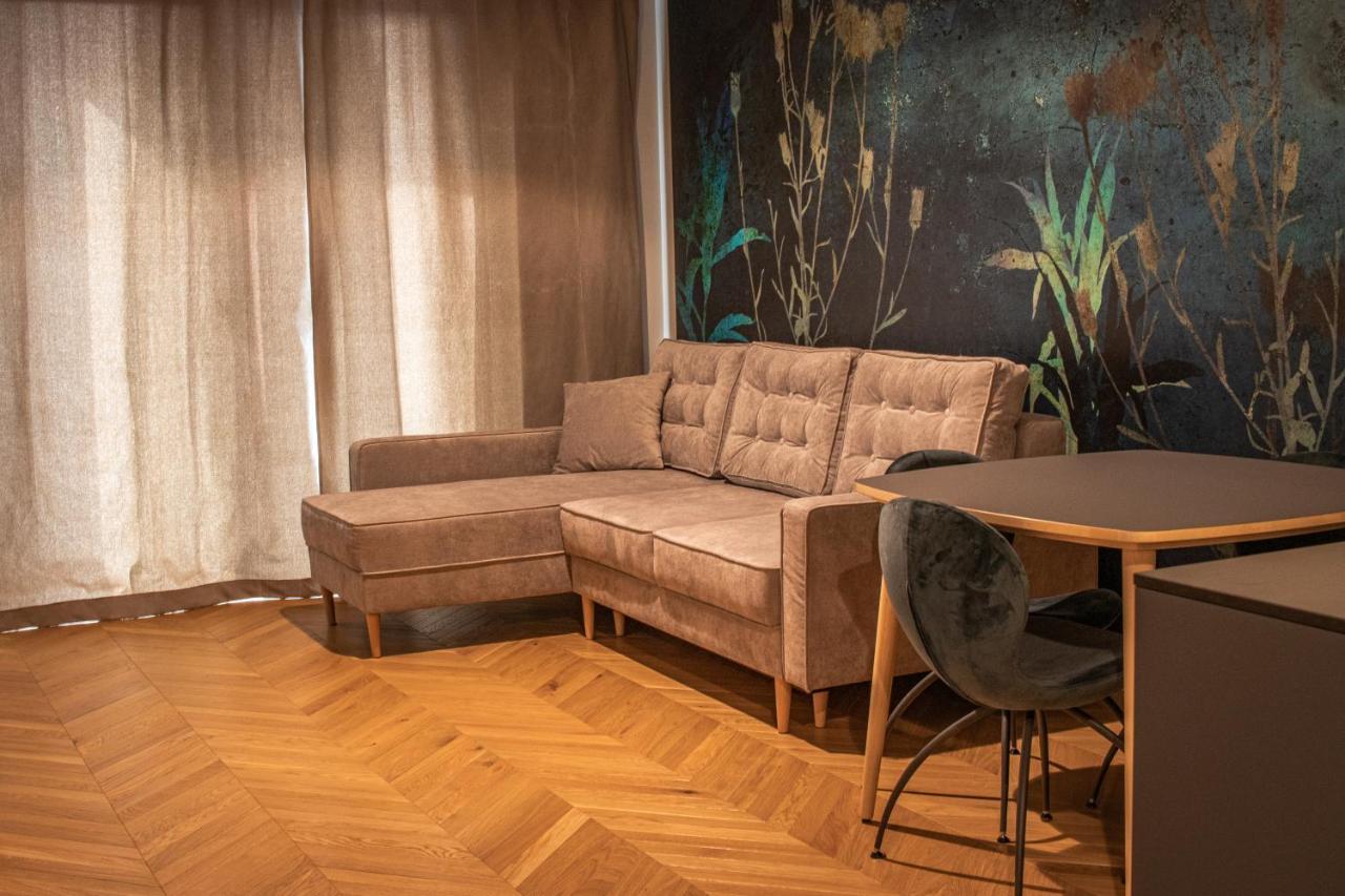 Urban Space 86 - Free Parking * Wroclaw